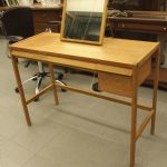 746 2337 DRESSING TABLE